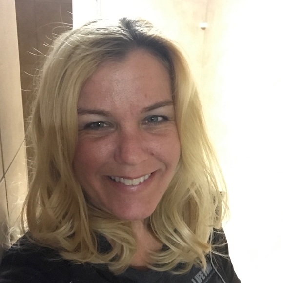 Meet the Posher Other - Meet your Posher, Heather